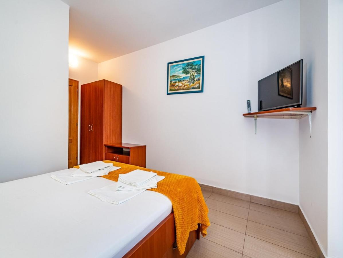Apartments Prkacin Starigrad Paklenica Exterior foto