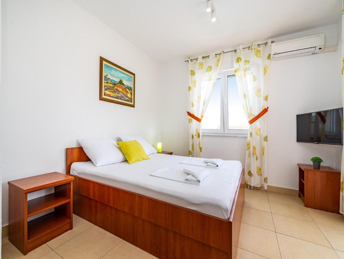 Apartments Prkacin Starigrad Paklenica Exterior foto